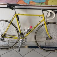 Bici da corsa Olmo in acciaio