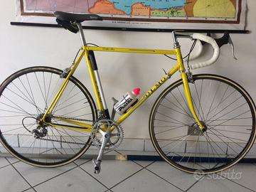 Bici da corsa Olmo in acciaio