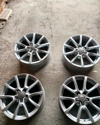 Cerchi usati Audi 8x18 et 39 