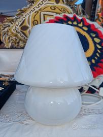 Lampada da tavolo  a fungo vintage risalente anni 