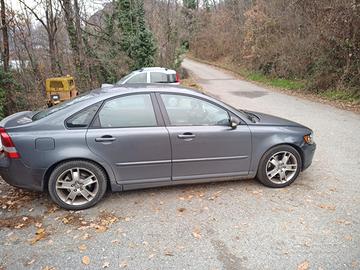 Volvo S40 T5 AWD