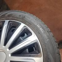  Nr. 4 cerchi d'acciaio R16 + pneumatici