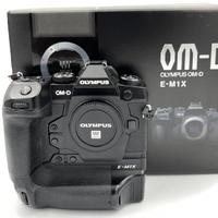 NUOVA Olympus OM-D E-M1X M1X Garanzia 2 anni