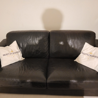 Divano in pelle nero