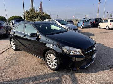 MERCEDES-BENZ A 180 d Automatic Executive