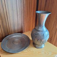 vaso e piatto in peltro
