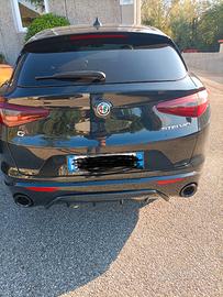Alfa Romeo Stelvio Q4 Veloce