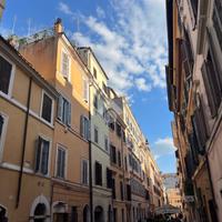 2 LOCALI A ROMA