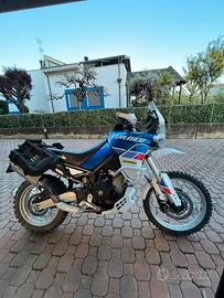 Aprilia tuareg 660