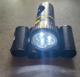 Torcia Led + 80 sacchetti per cani