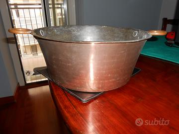 Pentola in rame alta