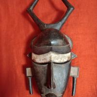 maschera africana dalla Costa d'Avorio 