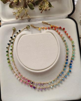 Girocollo con cristalli arcobaleno