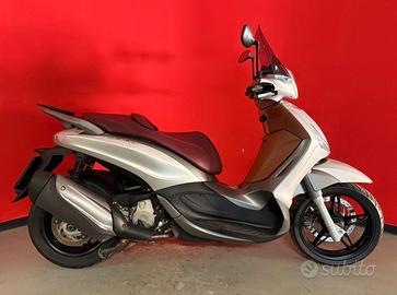 Piaggio Beverly 350 SportTouring ie