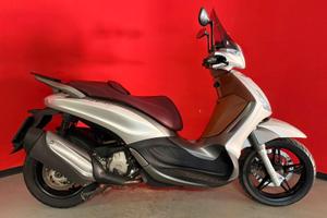 Piaggio Beverly 350 SportTouring ie