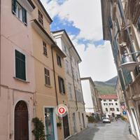 Lotto di n. 2 Appartamenti da ristrutturare