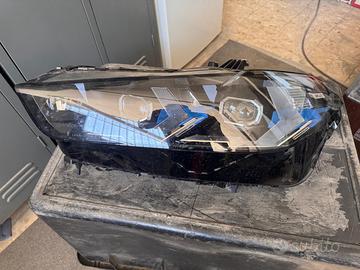 Fanale anteriore BMW X5 G05 originale usato