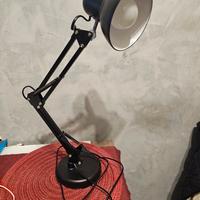 Lampada da scrivania 
