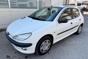 Peugeot 206 1.4 5p. XT