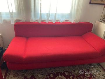 Divani letto rossi