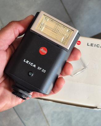 Flash Leica SF-20