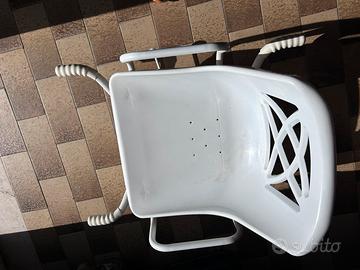 Seggiola da bagno per anziani