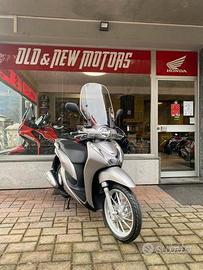 Honda sh 125 CON PARABREZZA