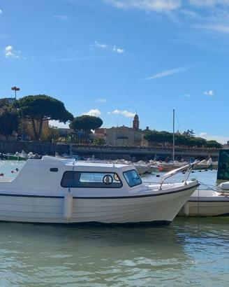 Pilotina Cranchi 5.80m e fuoribordo envirude 25cv