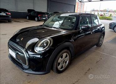 Mini 1.5 One Business 5p 102cv PDC Navi LED UNIPRO