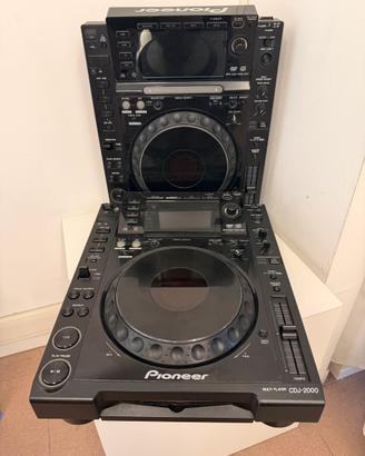 Coppia lettori Pioneer CDJ 2000