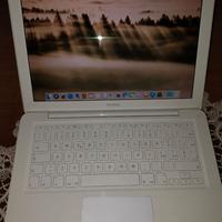 MacBook Bianco Policarbonato da Collezione
