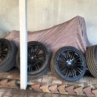 cerchi e gomme da 20 porsche 911 carrera mod.turbo