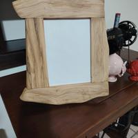 Portafoto realizzato in legno di ulivo 