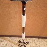 Bastone nuovo per anziani "quadripode"