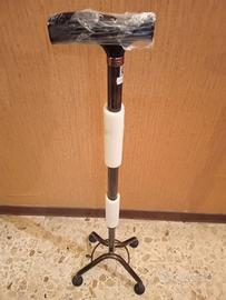 Bastone nuovo per anziani "quadripode"