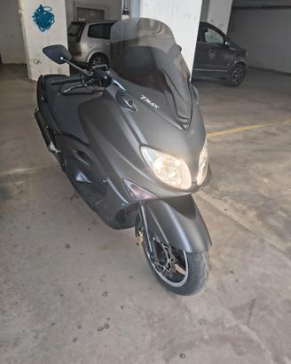 Yamaha T-Max