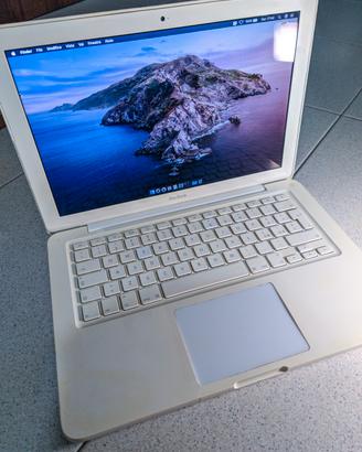 MacBook White