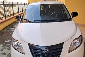 Lancia Ypsilon 5 porte – 1.2 benzina 