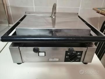 Piastra Professionale mod. (Vesuvio 1/L)