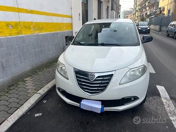 Lancia Ypsilon 1.2 69 CV 5 porte GPL Ecochic Gold