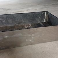 contenitore artigianale da baule in acciaio  