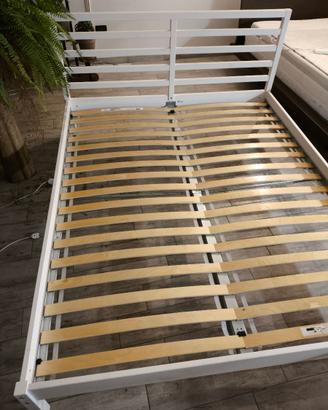 Letto Ikea Tarva matrimoniale