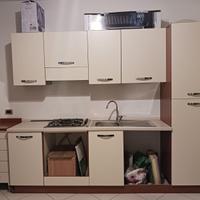 Cucina a parete