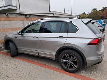 TIGUAN  DSG TDI QUATTRO VERSIONE R LINE