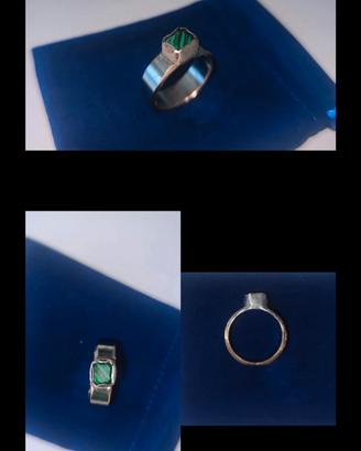 Anello moderno con malachite 