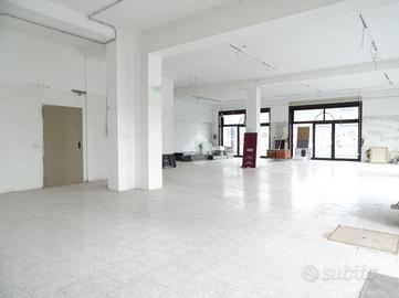 NEGOZIO A ALESSANDRIA