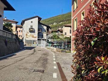 IN TRIFAMILIARE: GRANDE 3 CAMERE CON 3 BAGNI!