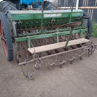 Attrezzi agricoli vari