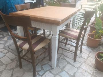 tavolo allungabile legno con 4sedie stile provenza