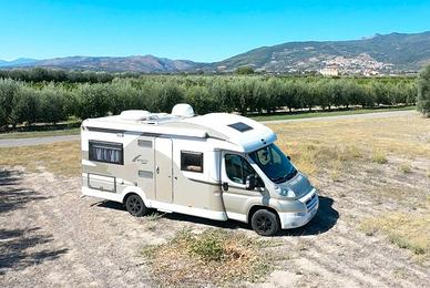 Camper semintegrale Burstner Ixeo 664